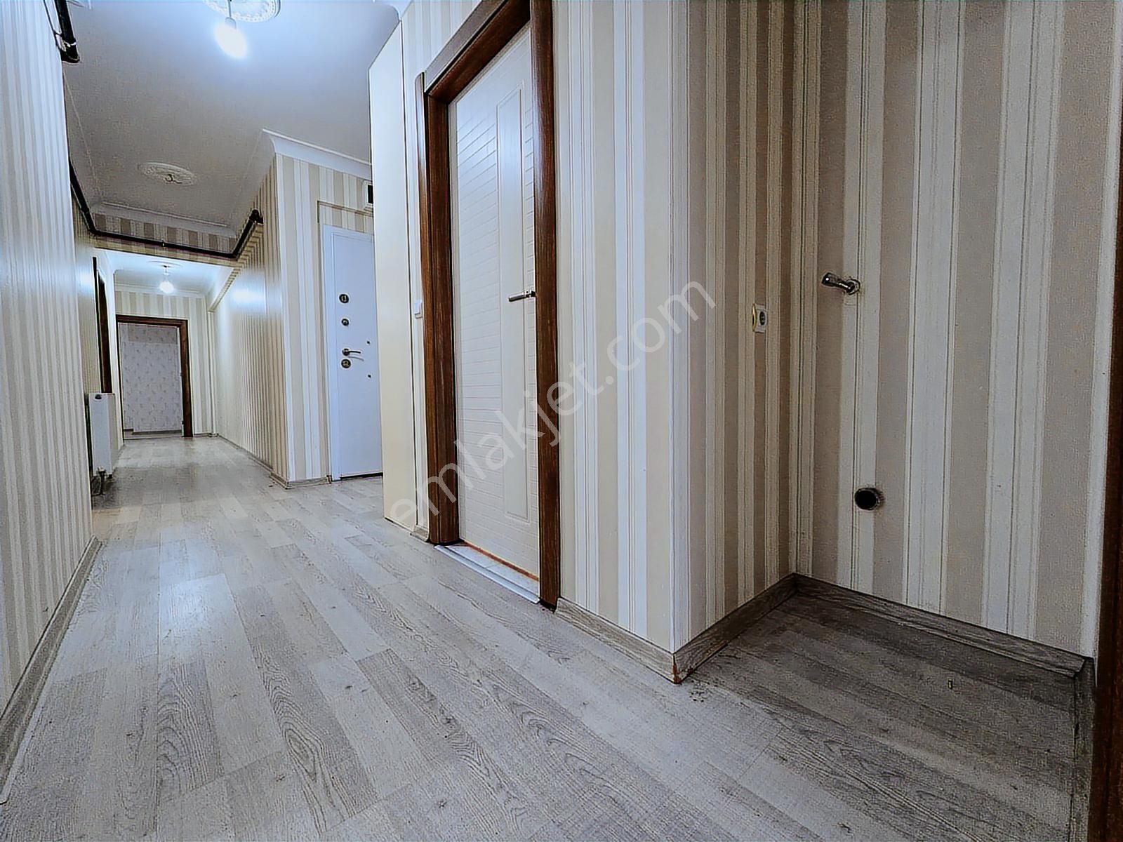 Topcu Mah Satılık 3+1 Asansörlü Yeni Bina Arakat Ön Cephe Daire - Görsel 23