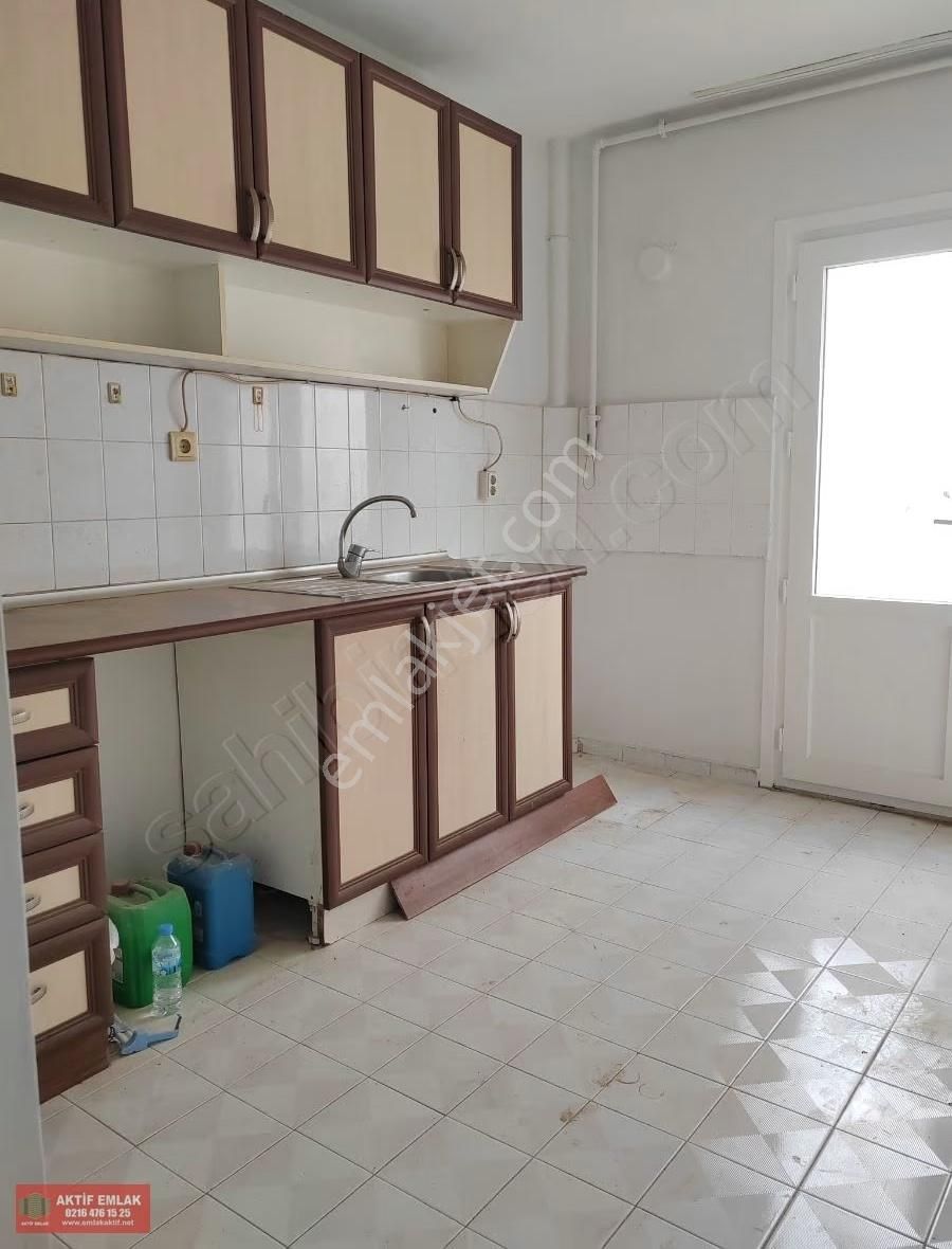 Aktif Emlak'tan Cadde Üzeri Merkezde 3+1 Kiralık Daire - Görsel 6