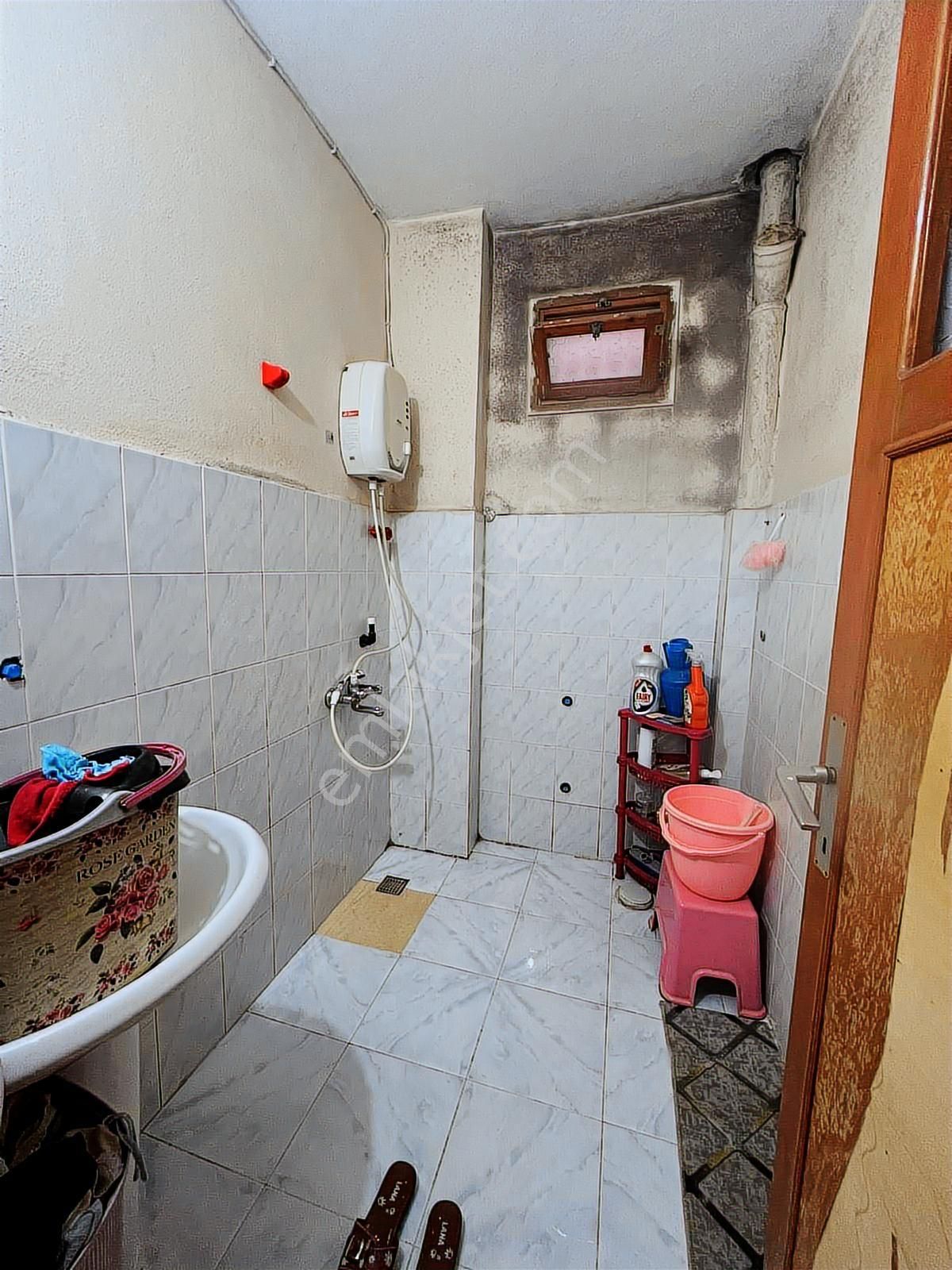 Aydınlar Mh. 3 Katlı Komle Satılık Müstakil Ev - Görsel 7