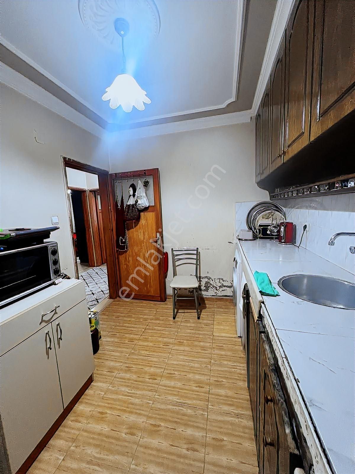 Aydınlar Mh. 3 Katlı Komle Satılık Müstakil Ev - Görsel 5