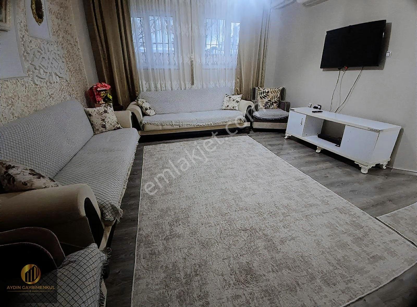 Yıldızkentte Lüks Yapılı Güneşli Satılık Yarı Bodrum Kat Daire..
