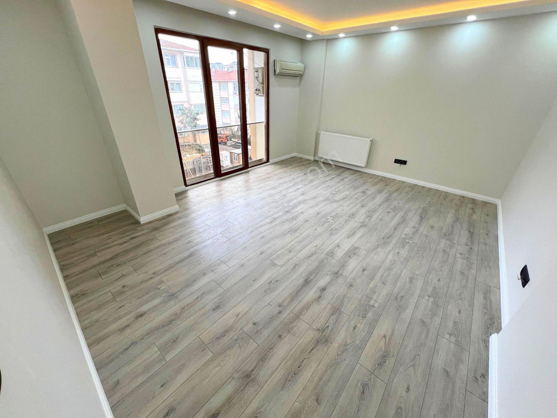 ▃birikim▃ Bostancı Sınırında Ayrı Mutfaklı Ara Kat Boş Lüks 2+1!