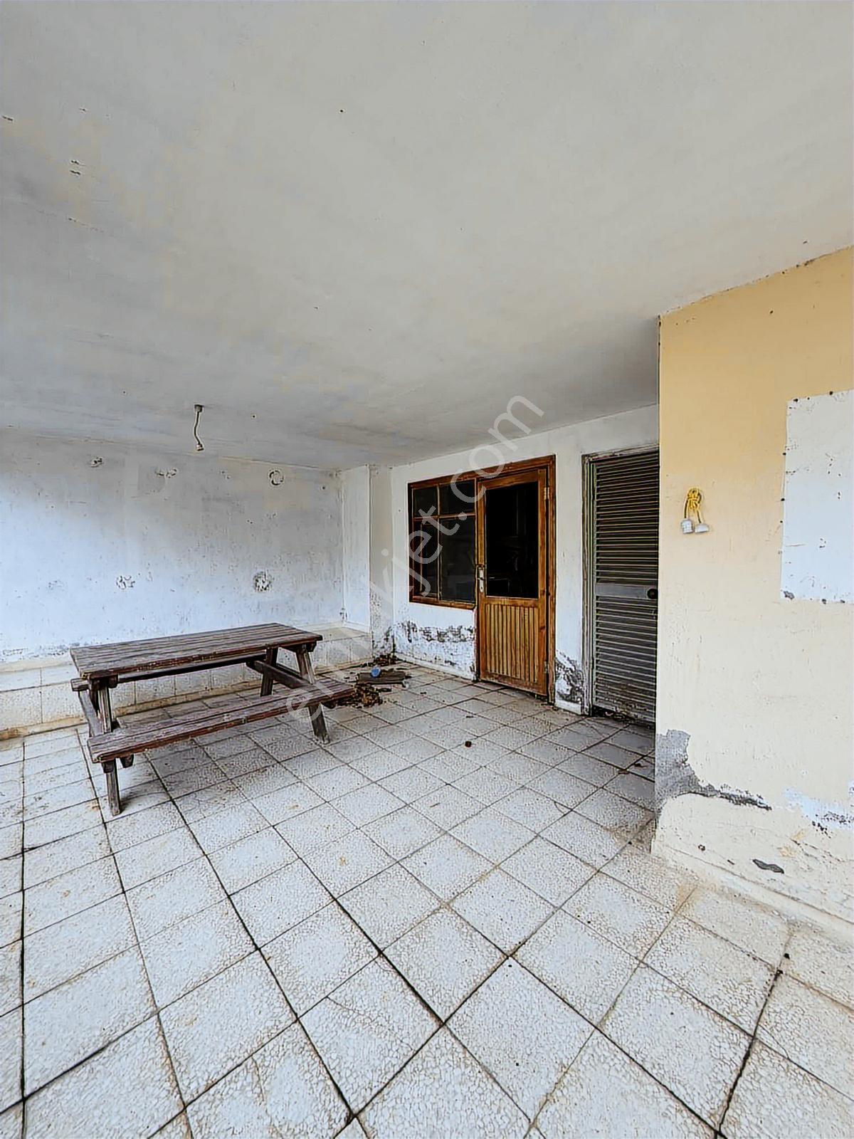 Bekiralanında 710 M2 Arsa İçinde İki Daireden Olşan Müstakıl Ev - Görsel 25