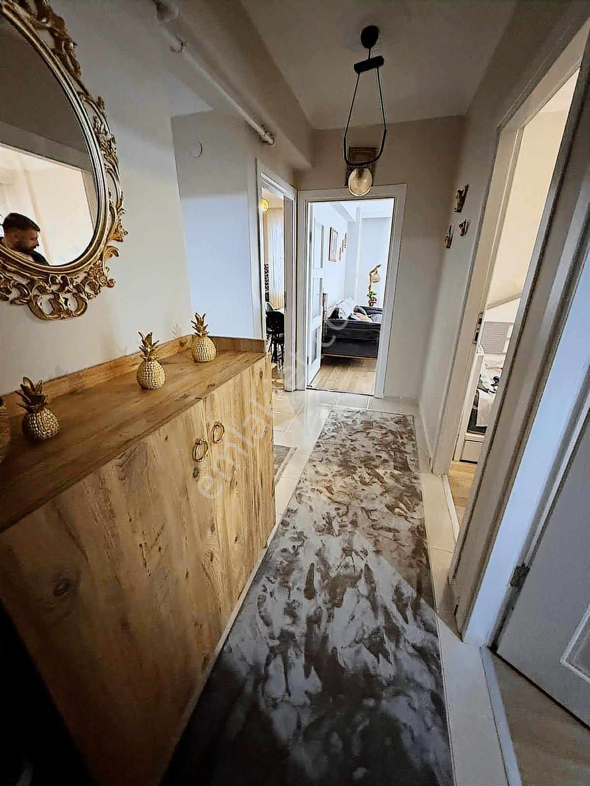 Metrobüse Yürüme Mesafesinde 2+1 Balkonlu Daire - Görsel 7