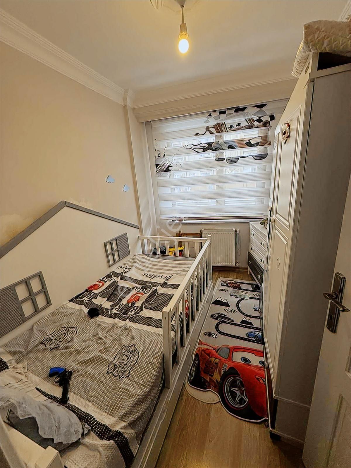 Metrobüse Yürüme Mesafesinde 2+1 Balkonlu Daire - Görsel 8