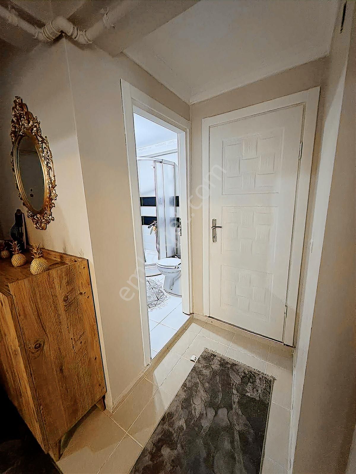 Metrobüse Yürüme Mesafesinde 2+1 Balkonlu Daire - Görsel 2