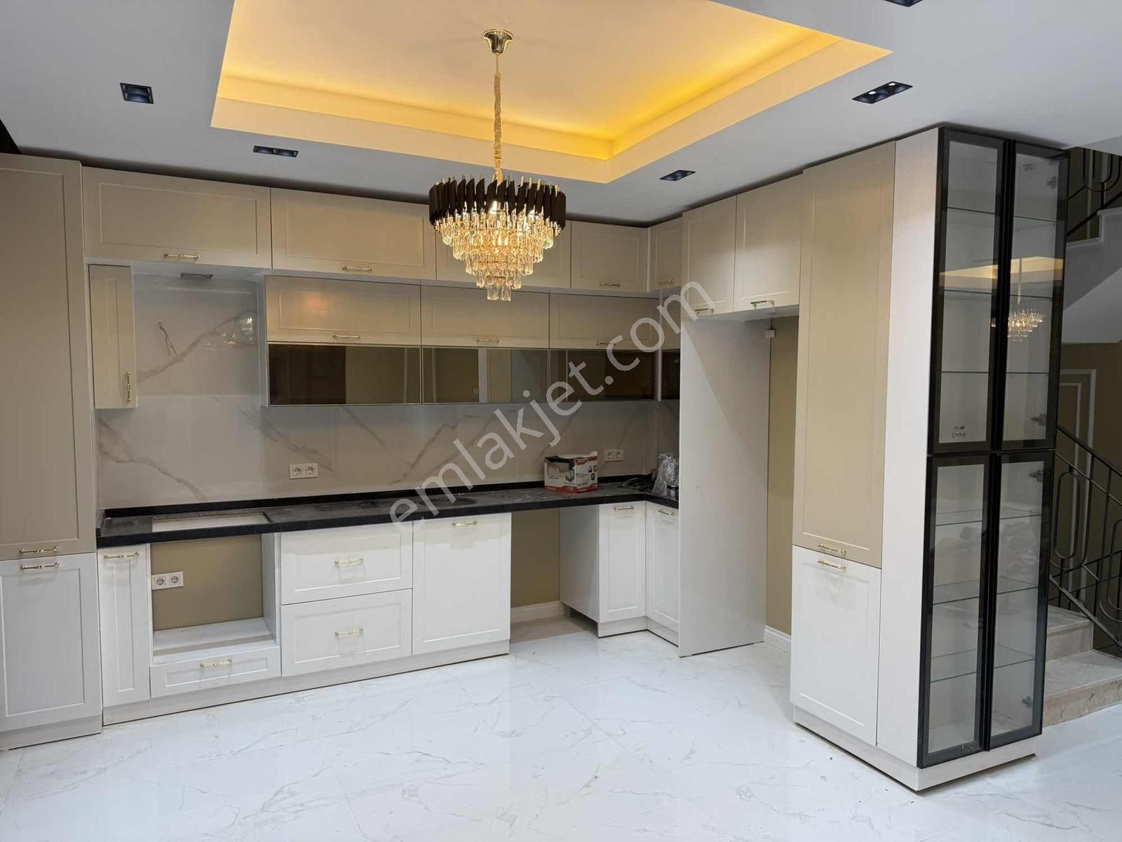 Güzelcede Satılık Panoramik Deniz Manzaralı 6+2 Müstakil Villa - Görsel 2