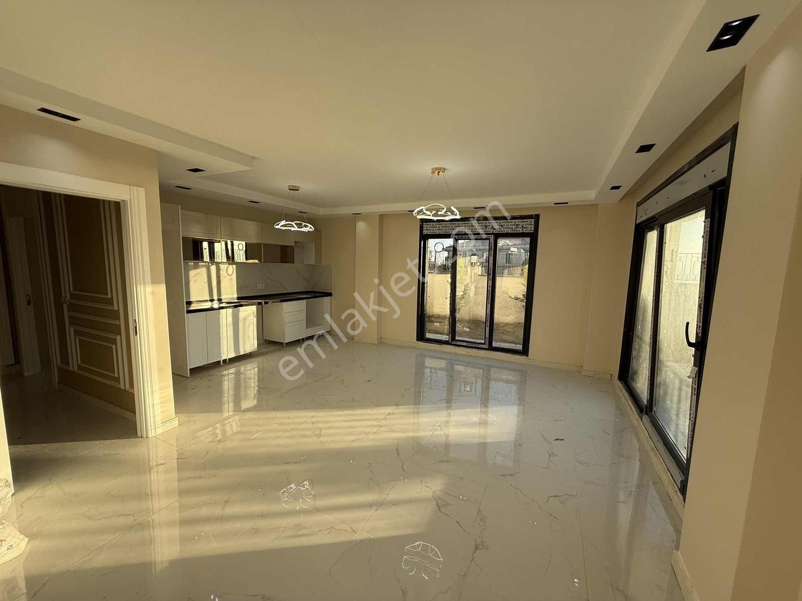 Güzelcede Satılık Panoramik Deniz Manzaralı 6+2 Müstakil Villa - Görsel 9