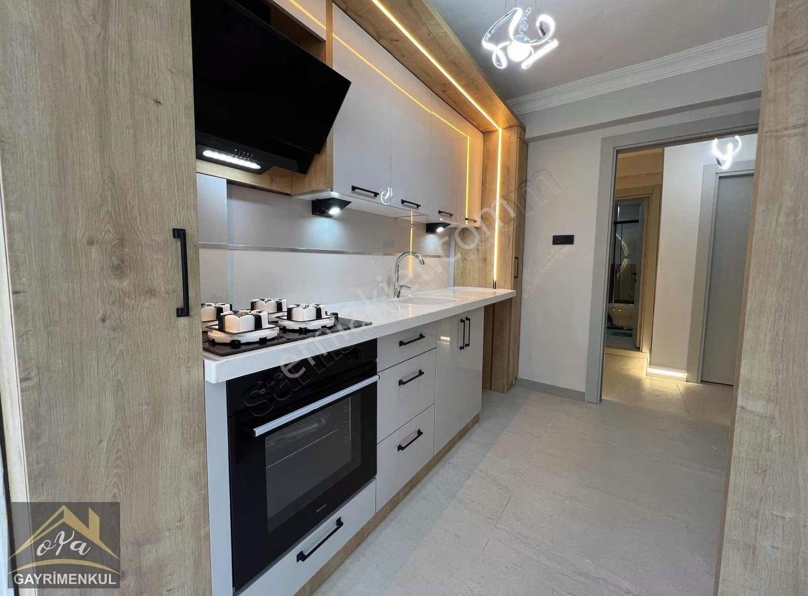 Akçay Oya Gayrimenkul'den Merkez'de Masrafsız Ara Kat 2+1 Daire