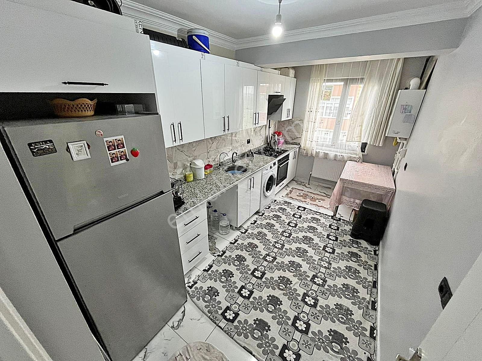 Az-er Yapıdan Yıldızkent'de Satılık Ön Cephe Ara Kat 2+1 Daire! - Görsel 12