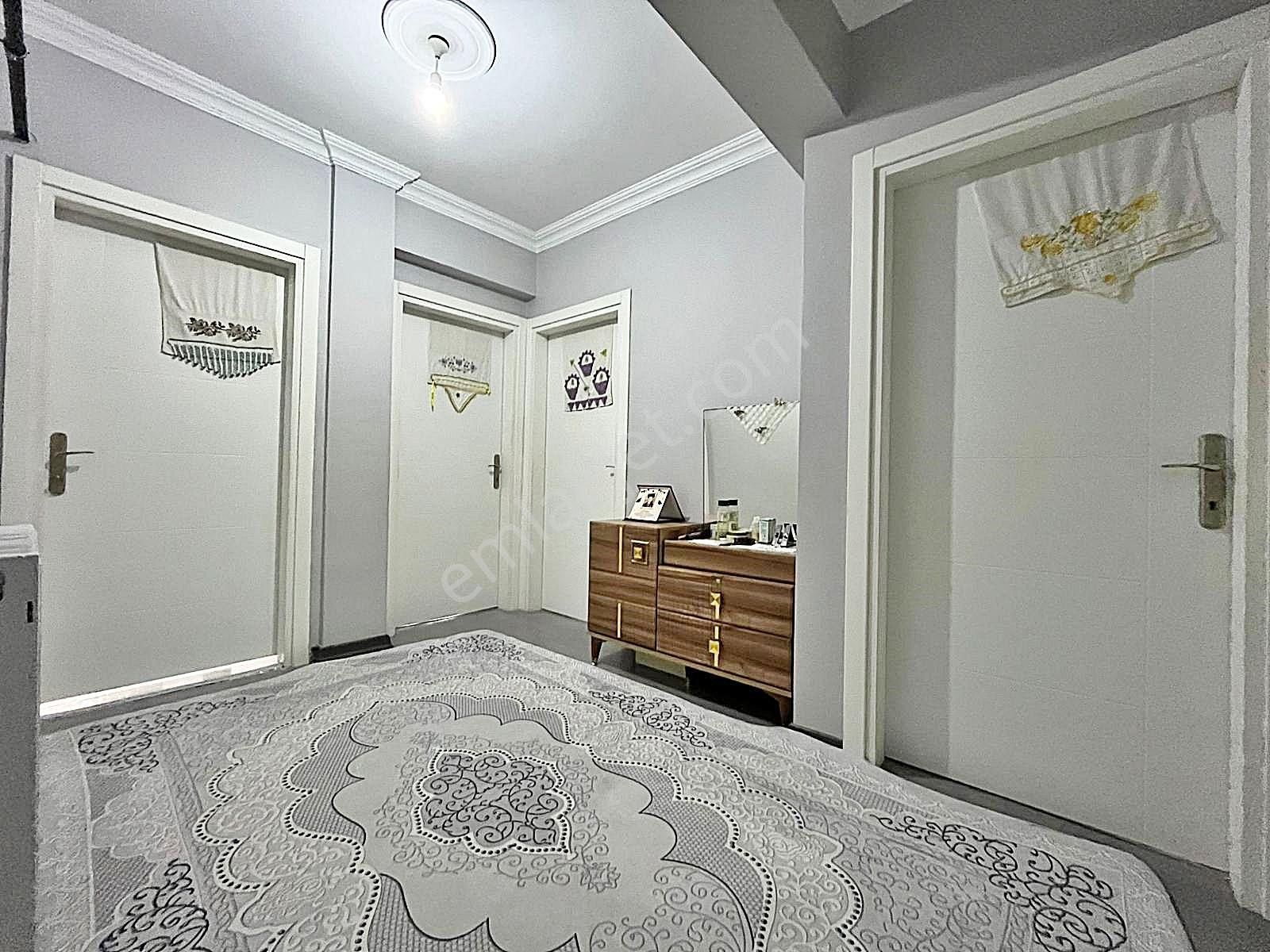 Az-er Yapıdan Yıldızkent'de Satılık Ön Cephe Ara Kat 2+1 Daire! - Görsel 18