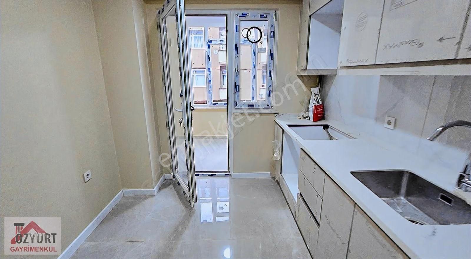 Metroya Yakın Asansörlü 2+1 Daire - Görsel 15