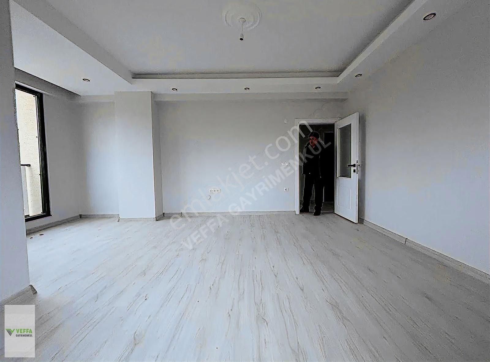 Çayırova Aksede 120 M2 3+1 Satılık Daire