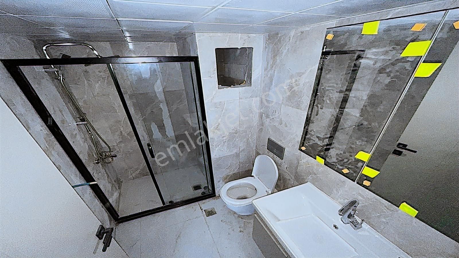 Yenikent Emlak'tan Mükemmel Lokasyonda 1+1 Lüx Muhteşem İşçilik - Görsel 27