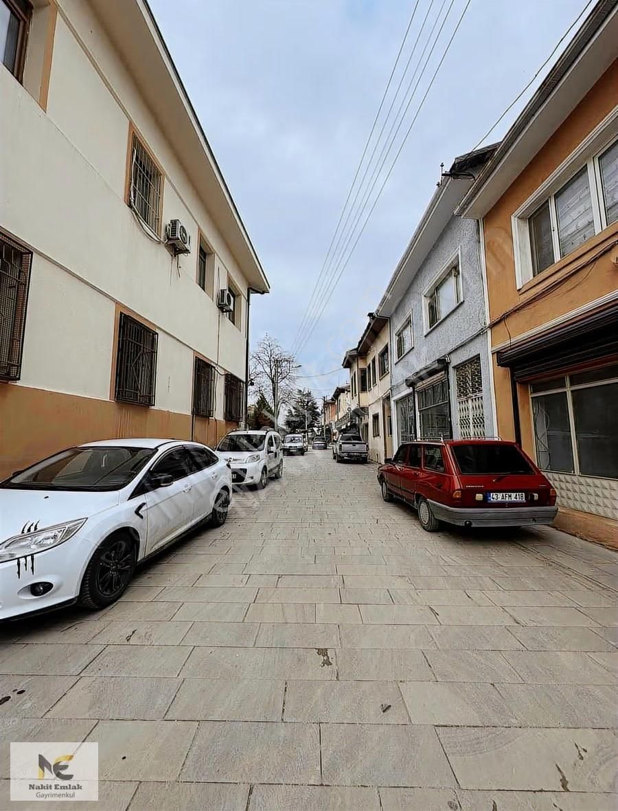 Yenişehir'in Tam Kalbinde Komple Satılık Fırsat 2 Daire 2 Dükkan - Görsel 3