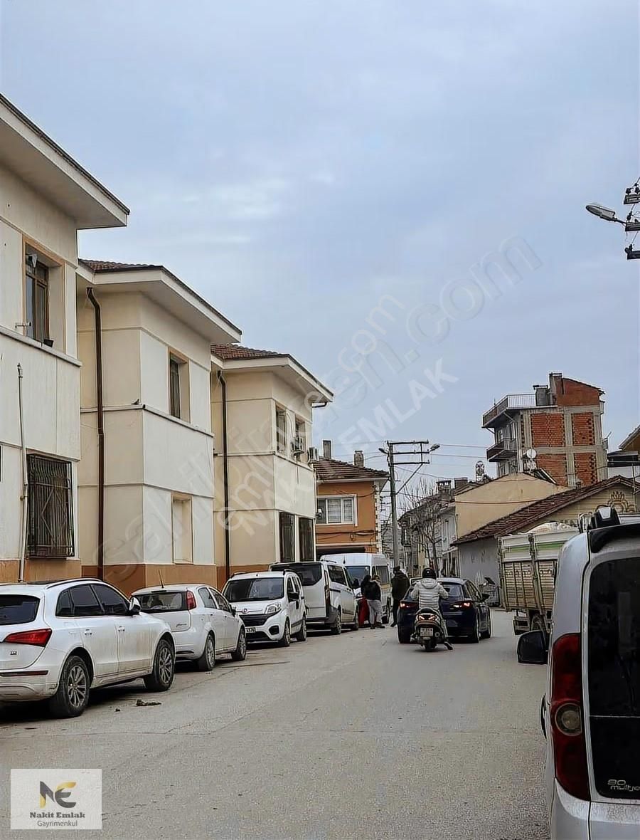 Yenişehir'in Tam Kalbinde Komple Satılık Fırsat 2 Daire 2 Dükkan - Görsel 9