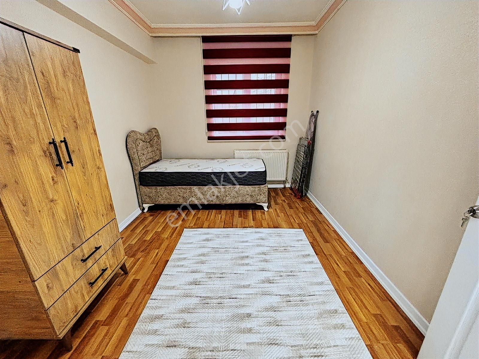 Topçu Mah Yüksek Kira Getirili Satılık 2+1 Eşyalı Girişkat Daire - Görsel 3