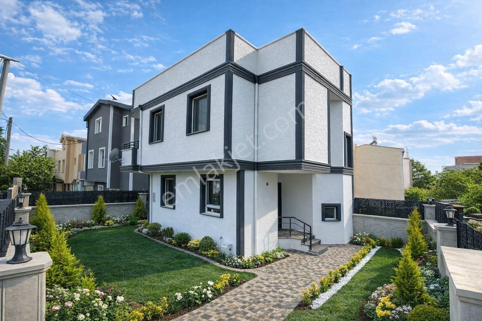 Tekirdağ Dereağzı Mah De Kartallardan Uygun Villa