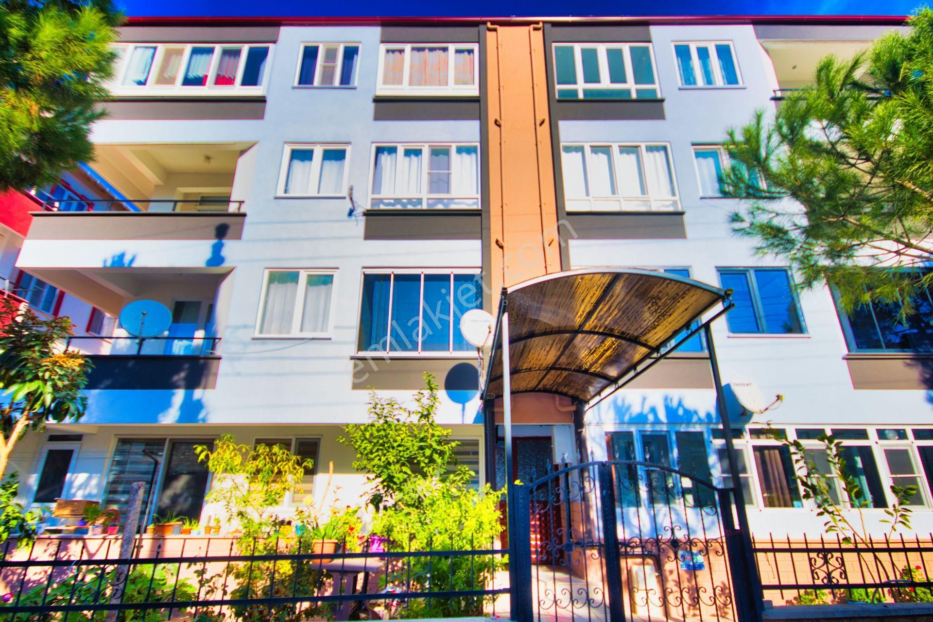 🛑🛑aktif'ten Akçay'da Satılık Ayrı Mutfaklı Ön Cephe Arakat 2+1 Fırsat Daire