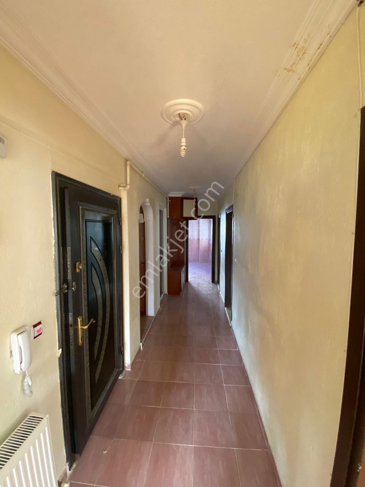 Karahasanlı Mahallesi’nde 200 M² Geniş 3+1 Satılık Daire - Görsel 6