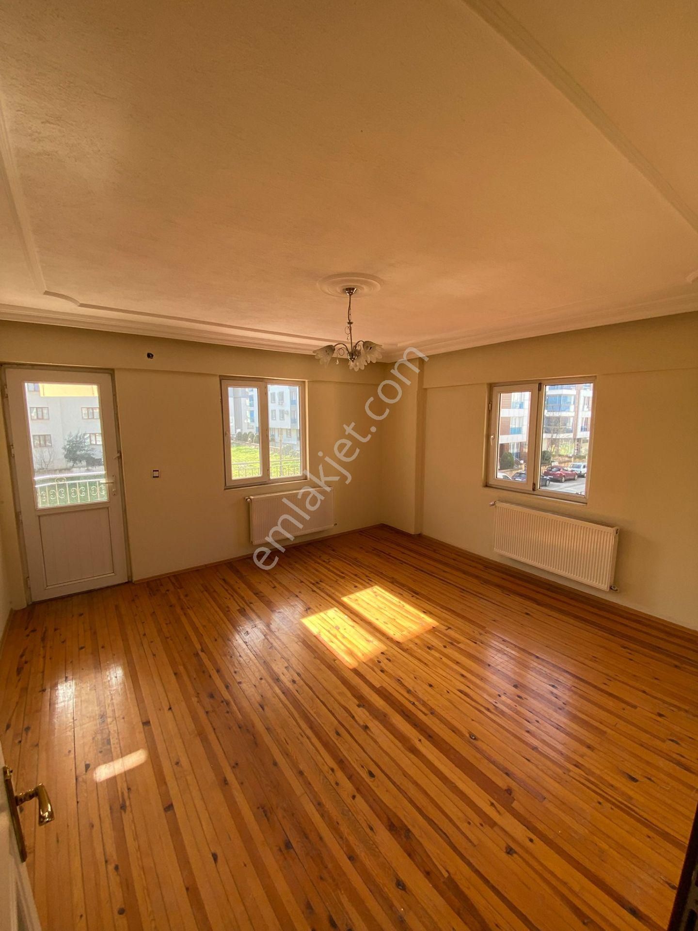 Karahasanlı Mahallesi’nde 200 M² Geniş 3+1 Satılık Daire - Görsel 3