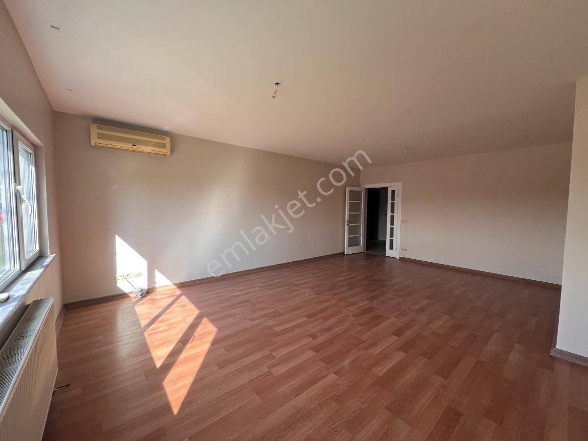 Bahçeşehir Ispartakule Olimpos Sitesinde 3+1 Kiralık 168m2 Daire - Görsel 8