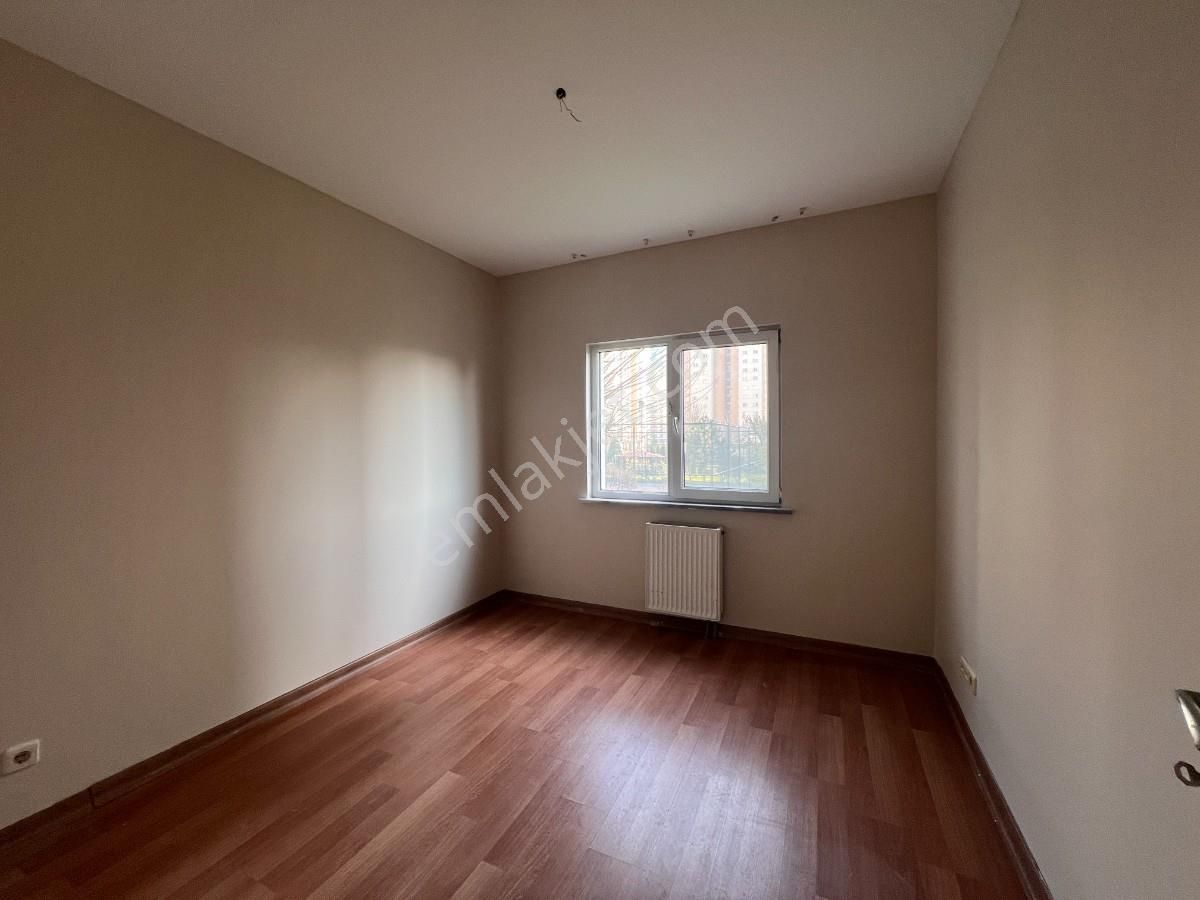 Bahçeşehir Ispartakule Olimpos Sitesinde 3+1 Kiralık 168m2 Daire - Görsel 12