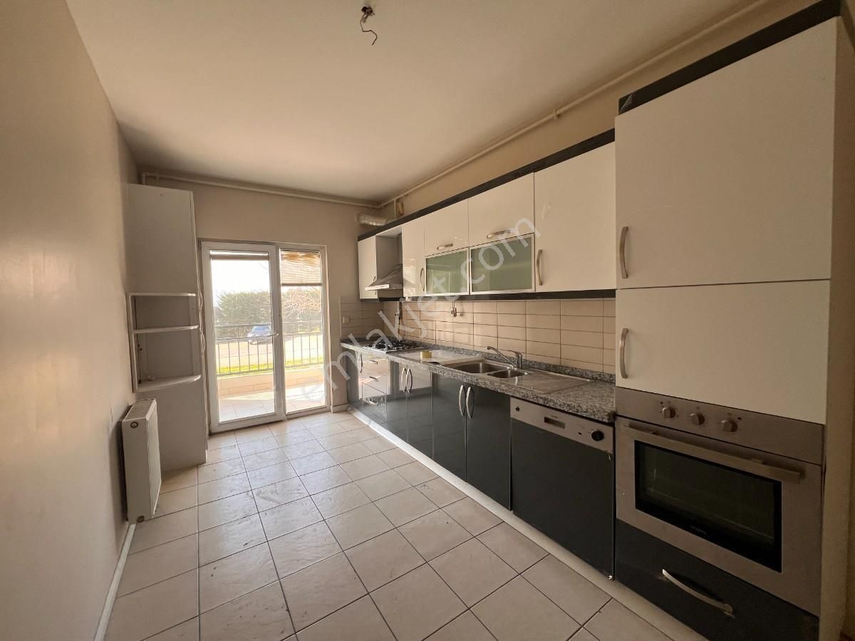 Bahçeşehir Ispartakule Olimpos Sitesinde 3+1 Kiralık 168m2 Daire - Görsel 27