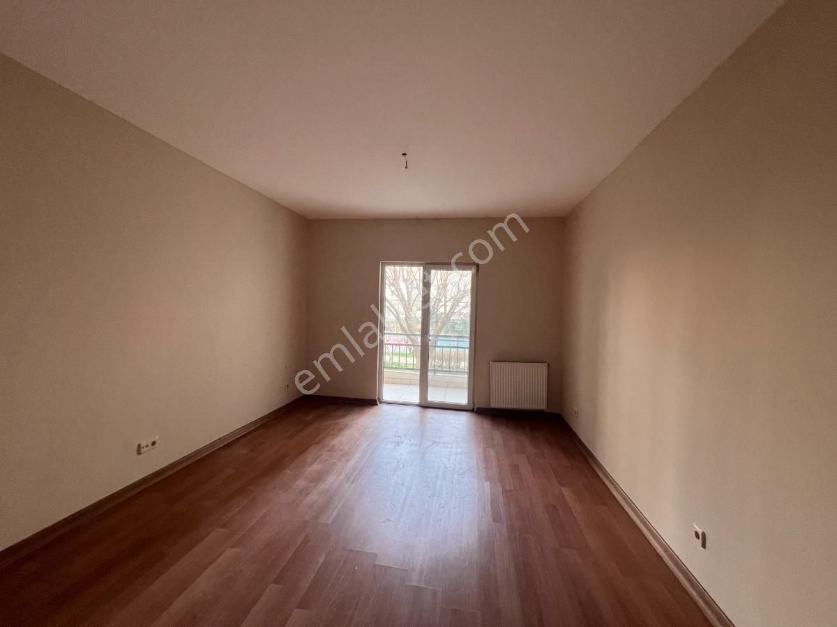 Bahçeşehir Ispartakule Olimpos Sitesinde 3+1 Kiralık 168m2 Daire - Görsel 21