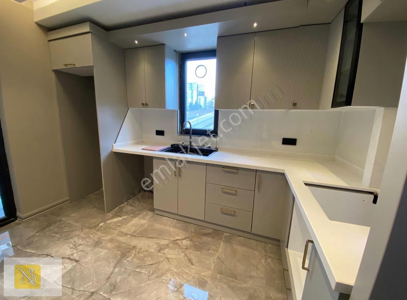 Nş Gayrienkul'den Ultra Lüks Satılık Deniz Manzaralı 2+1 Daire! - Görsel 11