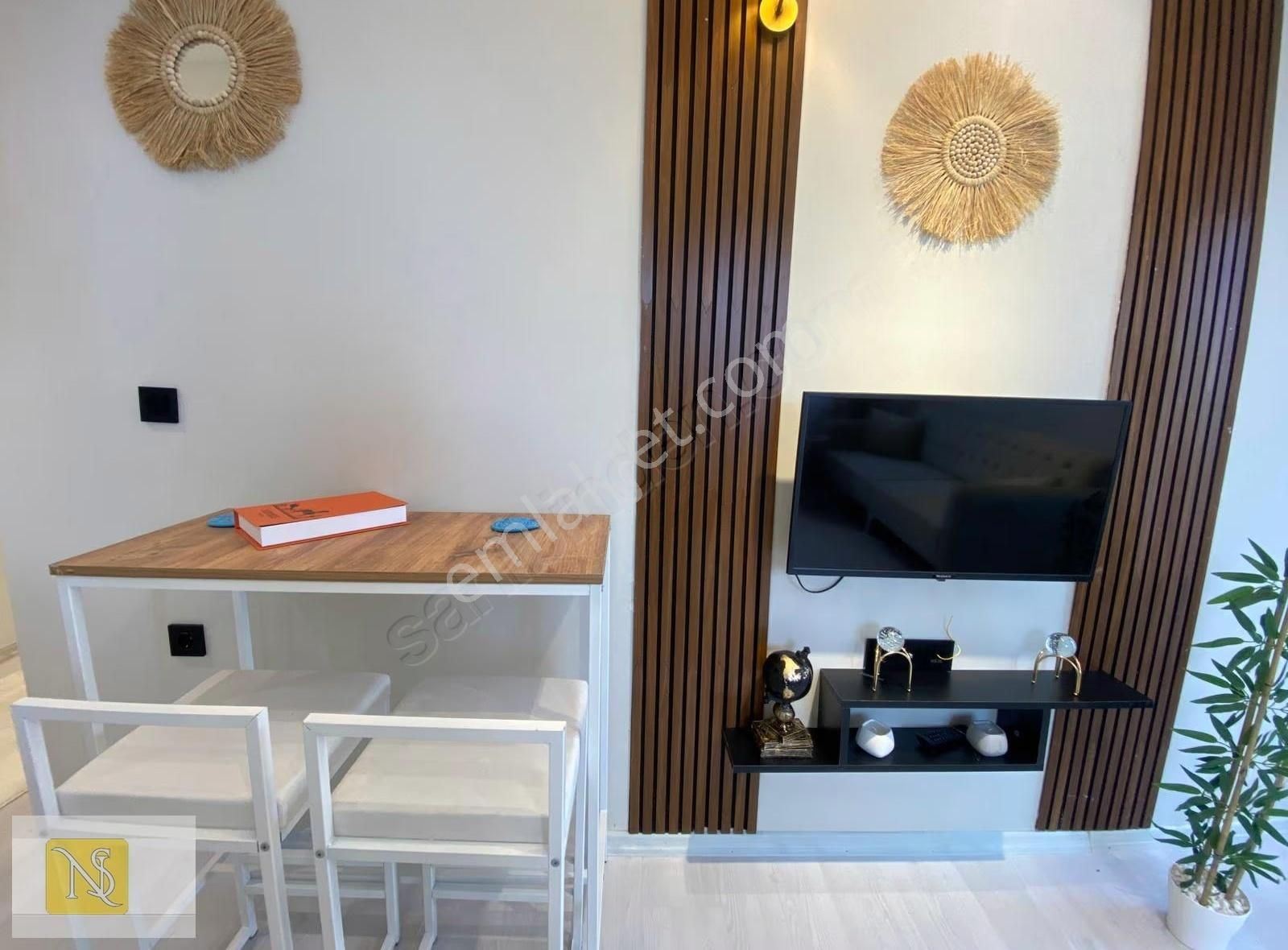 Nşgayrimenkul'den Cam Balkonu Ve Kombisi Takılı Eşyalı 1+1 Daire - Görsel 14