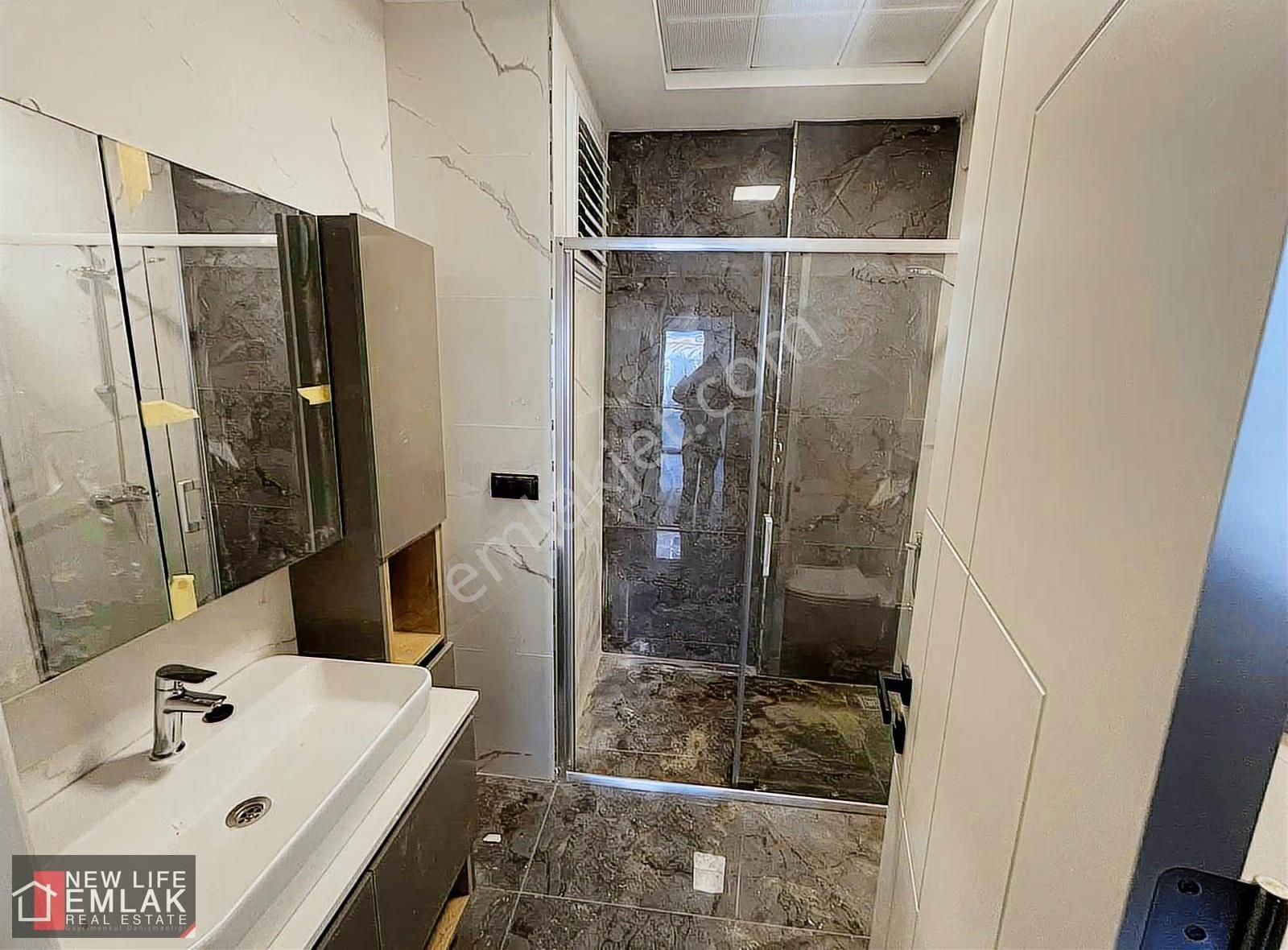 Kuşadasında Müstakil Tadında Bahçe Katı Satılık Daire - Görsel 7