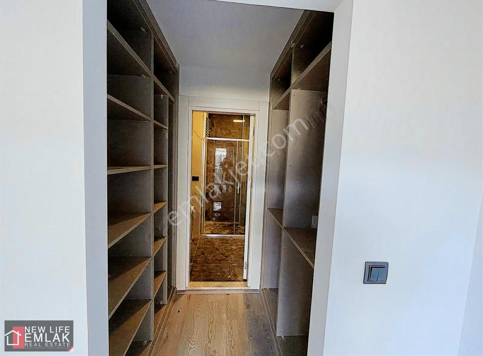 Kuşadasında Müstakil Tadında Bahçe Katı Satılık Daire - Görsel 12