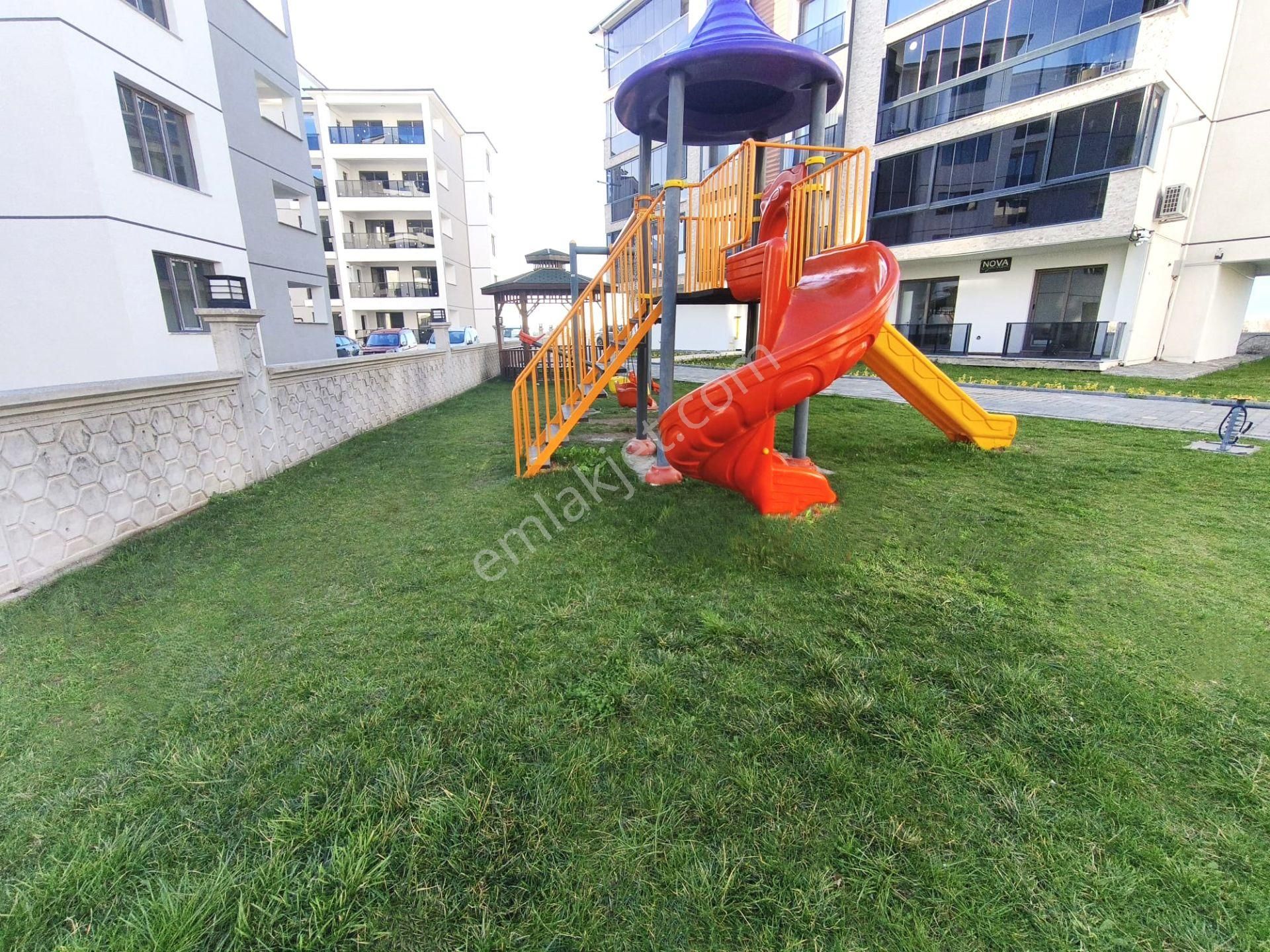 Burhaniye Ören'de Site İçi Aygülden Sıfır Ayrı Mutfak Yerden Isıtma Ebeveyn Banyolu 2+1satılık Daire - Görsel 35