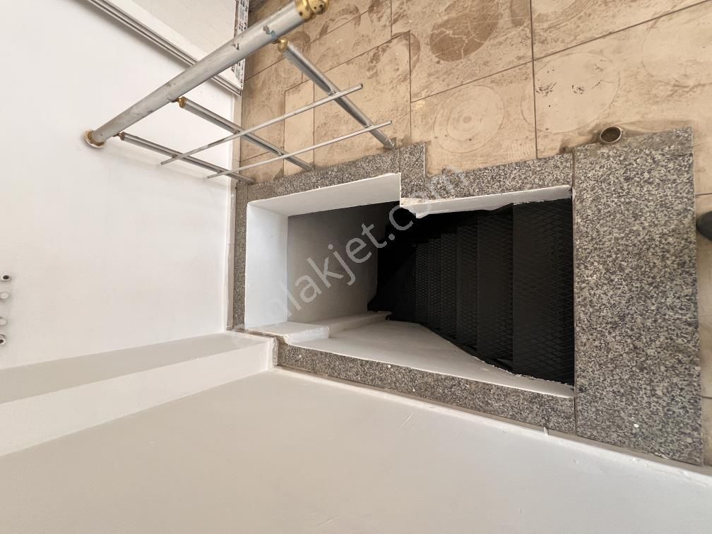 İkitelli Atatürk Mah.minibüs Yolu Kiralık Dükkan - Görsel 13