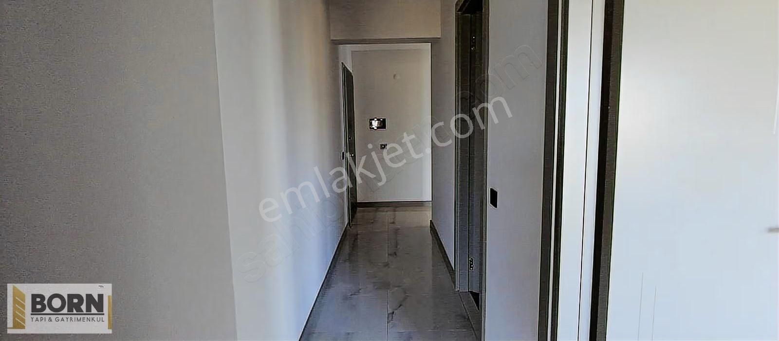 Bornovanın Nüans Sitesinde Çok Geniş Teraslı Kiralık 3+1 Daire - Görsel 24