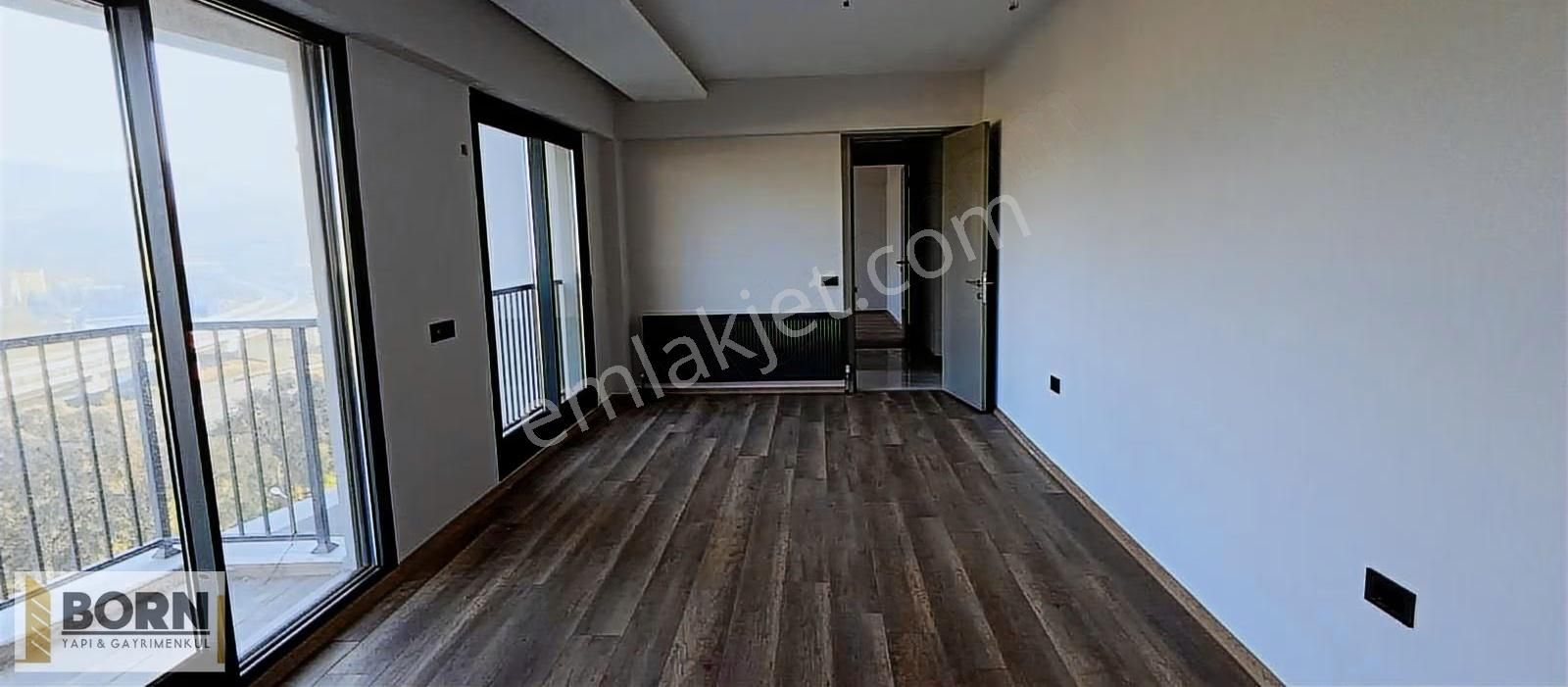 Bornovanın Nüans Sitesinde Çok Geniş Teraslı Kiralık 3+1 Daire - Görsel 28