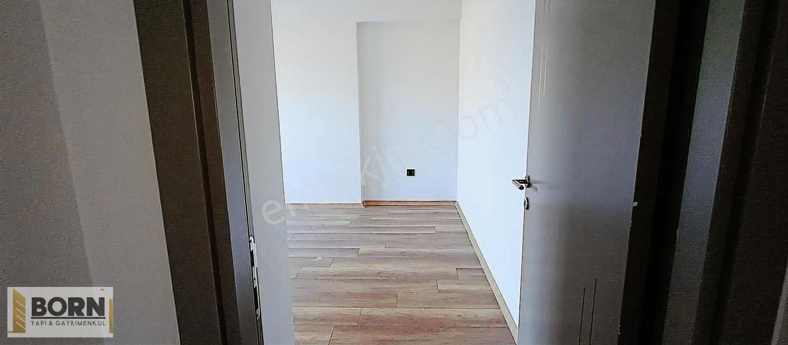 Bornovanın Nüans Sitesinde Çok Geniş Teraslı Kiralık 3+1 Daire - Görsel 8