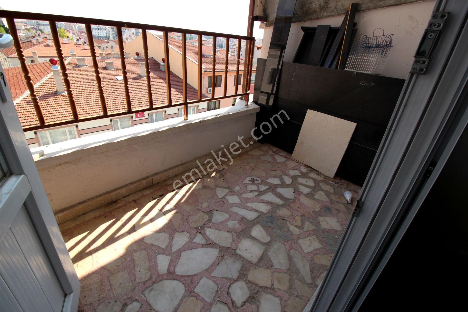 Emre Emlaktan Elvankent Topçu'da 4+1 Teraslı Satılık Daire - Görsel 18