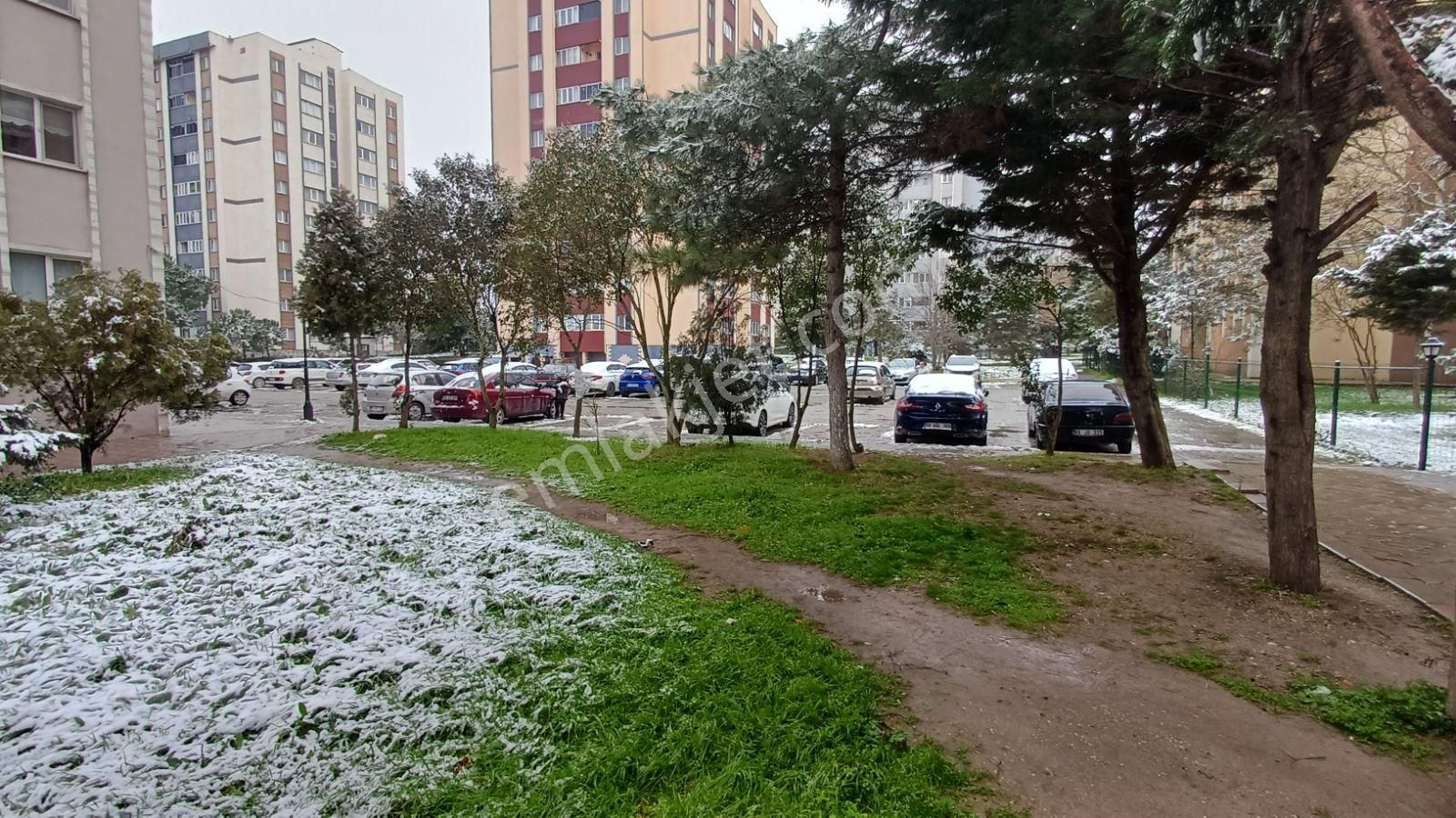 Tepe De İlkokul Yanı Harika Konumda Güney Cephe Arakat Temiz 3+1 - Görsel 13