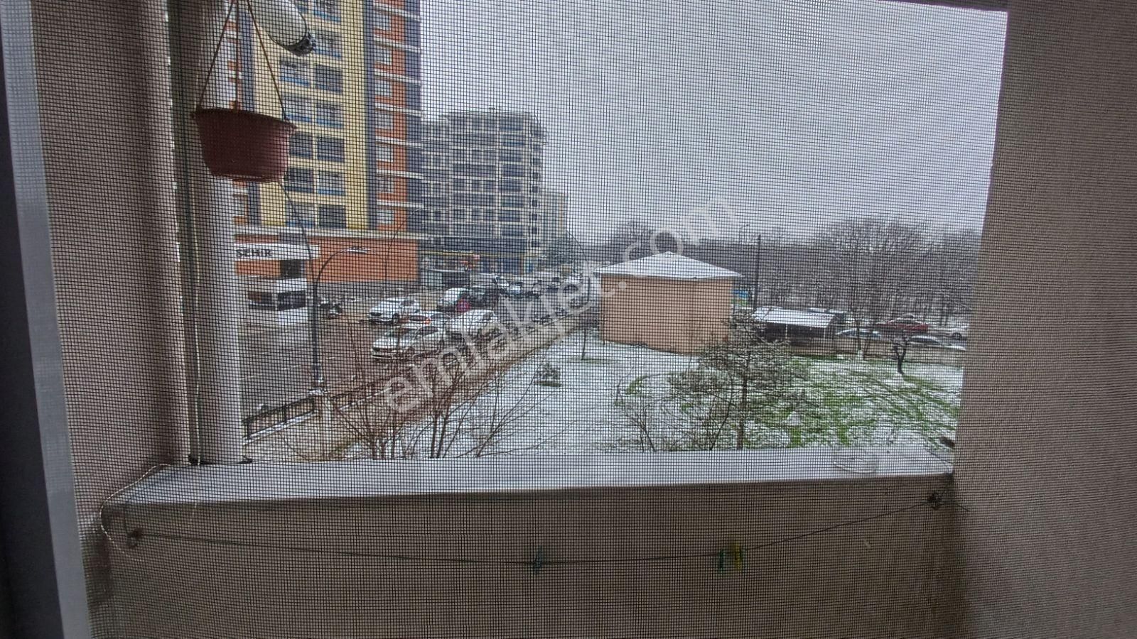 Tepe De İlkokul Yanı Harika Konumda Güney Cephe Arakat Temiz 3+1 - Görsel 27