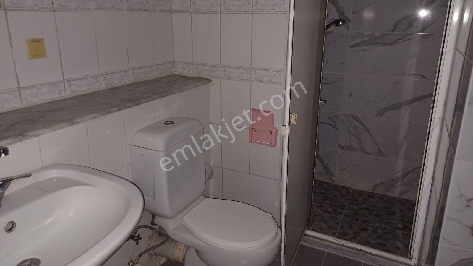 Tepe De İlkokul Yanı Harika Konumda Güney Cephe Arakat Temiz 3+1 - Görsel 26