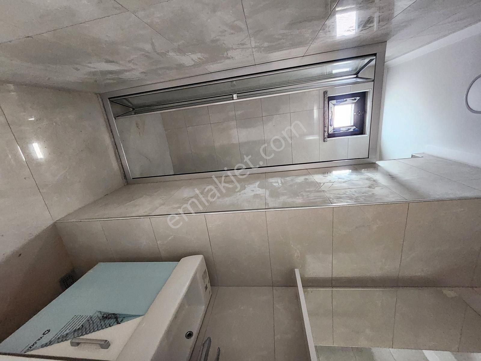 Sıfır Binada, Merkezi Lokasyon, Ayrı Mutfak, E. Banyo, Ferah 2+1 - Görsel 18