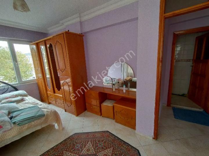 Balıkesir Edremit Akçayda Ara Kat Üç Cepheli Satılık 2+1 Eşyalı Daire - Görsel 24
