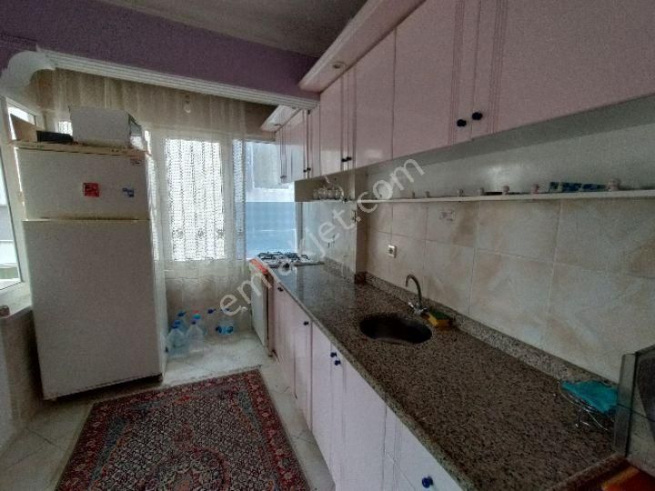 Balıkesir Edremit Akçayda Ara Kat Üç Cepheli Satılık 2+1 Eşyalı Daire - Görsel 9