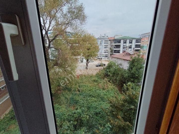 Balıkesir Edremit Akçayda Ara Kat Üç Cepheli Satılık 2+1 Eşyalı Daire - Görsel 22