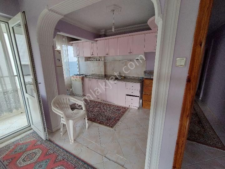 Balıkesir Edremit Akçayda Ara Kat Üç Cepheli Satılık 2+1 Eşyalı Daire - Görsel 8