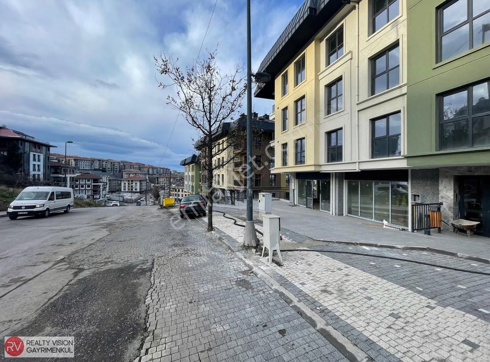 Realty Vision Gayrimenkuldan Emlak Konut Cadde Üzeri Dükkan