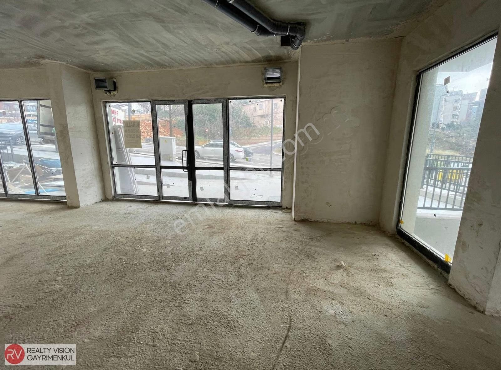 Realty Vision Gayrimenkuldan Emlak Konut Cadde Üzeri Dükkan - Görsel 20