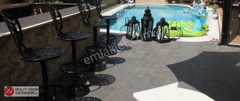 Boğazın İncisi Çengelköy'de Manzaralı Harika Bir Malikane - Görsel 11